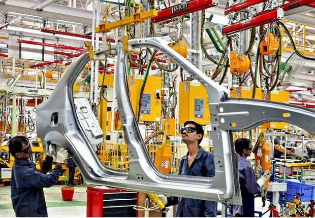The state of Fresher jobs in auto sector for the year 2017. (Image: HT)