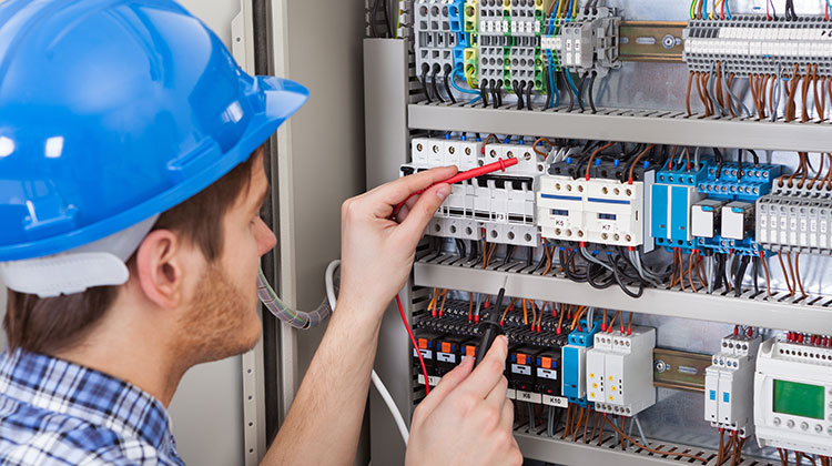 Electrical Engineering students - this is why you should take the AMCAT. (Image: Career God)